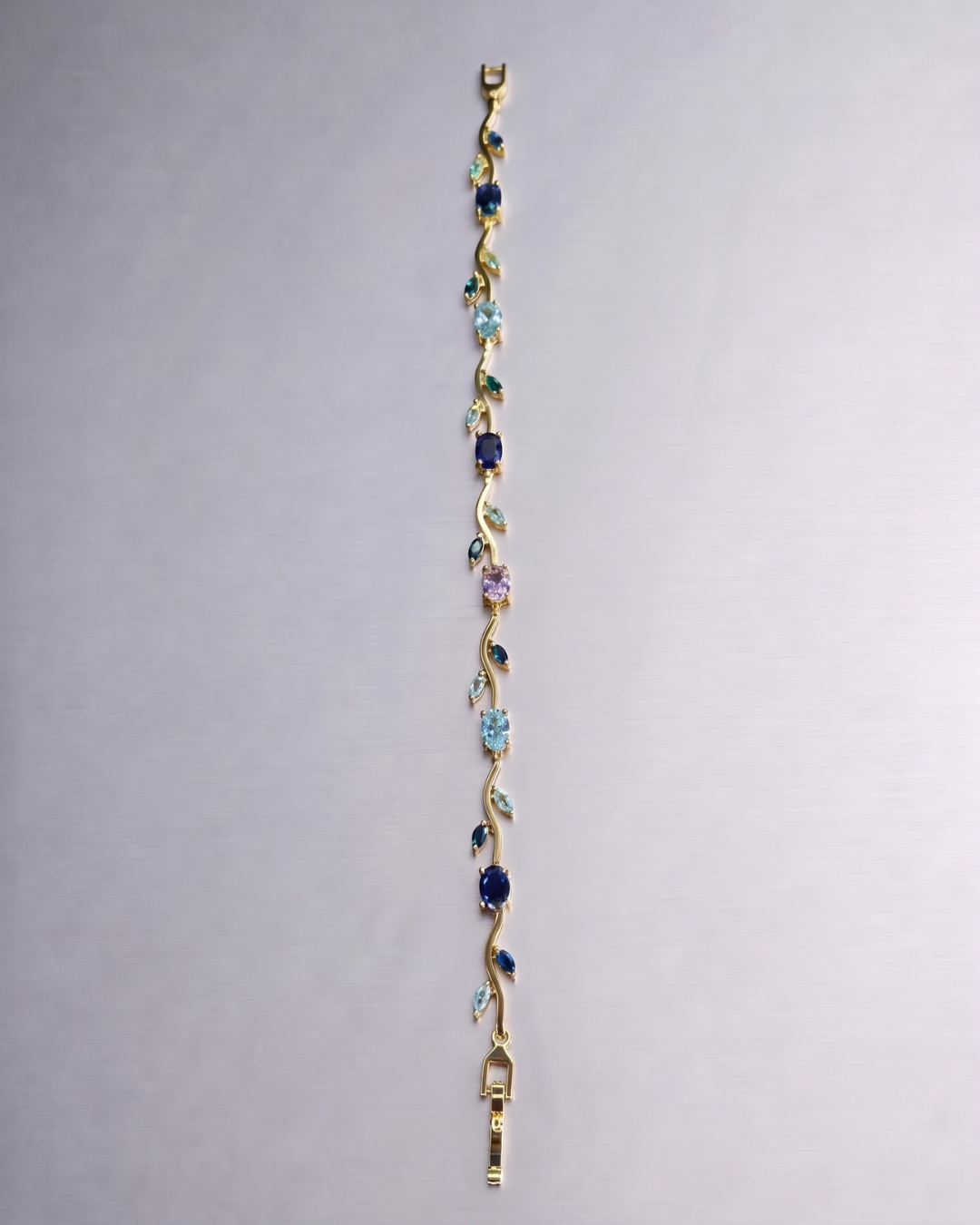 Ocean Dew Bracelet-Blue & Transparent Crystal Leaf Charm