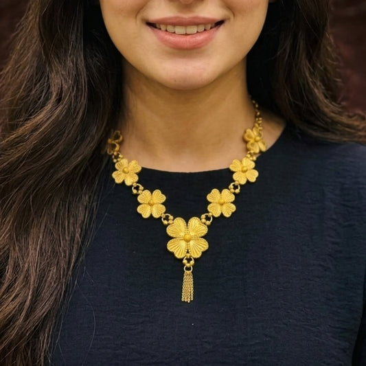 Golden Fleur Necklace