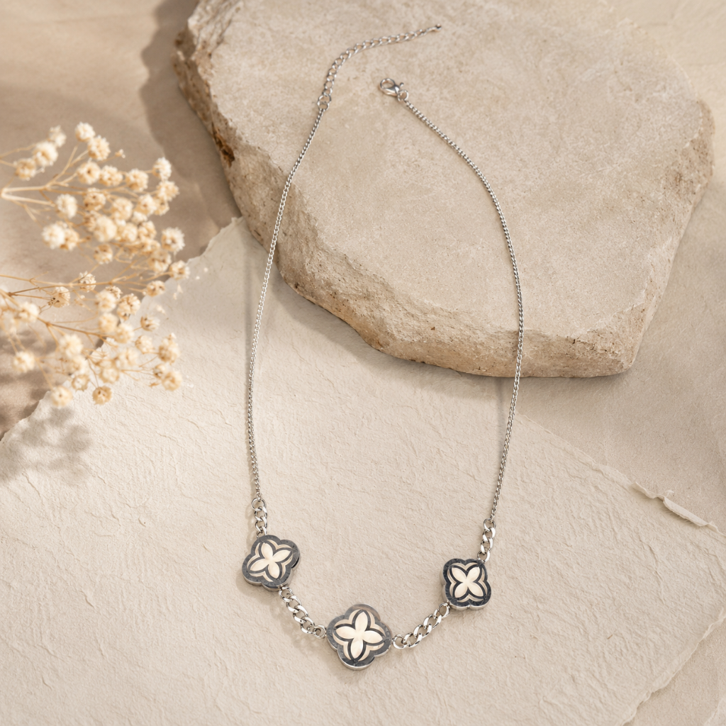 Luna Clover Trio Silver Necklace
