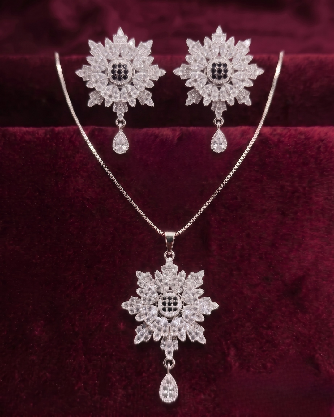 Snowflake crystal necklace and earrings set