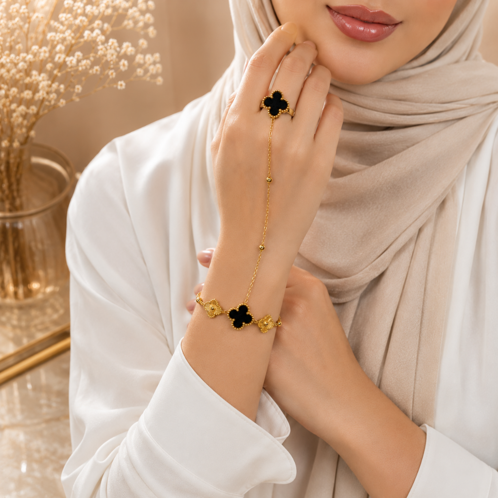 Elegant "Four Leaf Clover" Jewelry Set