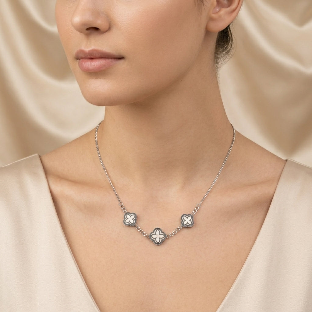 Luna Clover Trio Silver Necklace