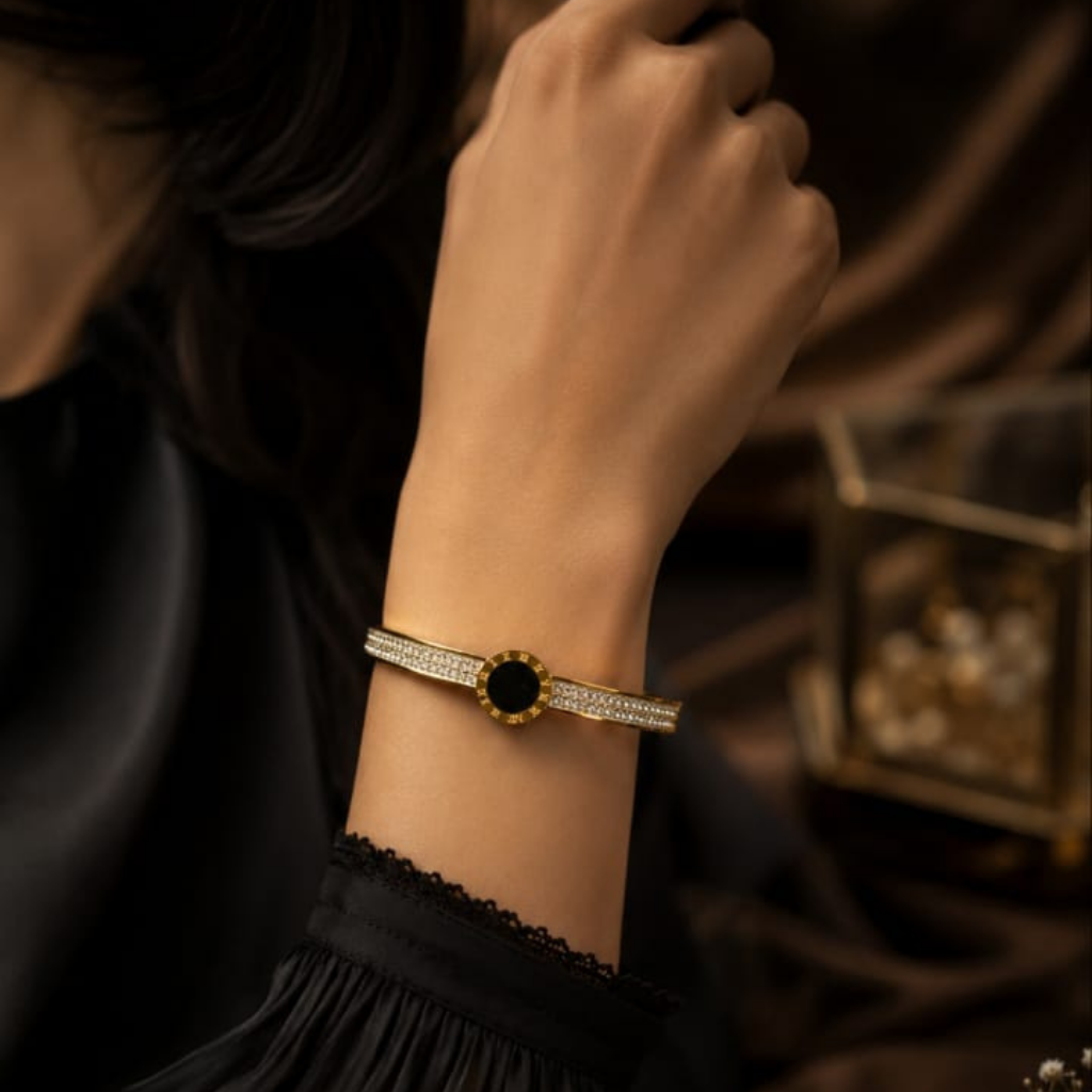 Timeless Noir Dial Bracelet
