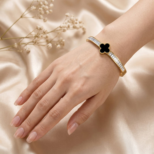 Elegant Black Clover Zirconia Bangle