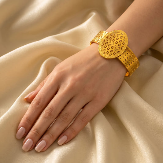 Openable Floral Mesh Bracelet