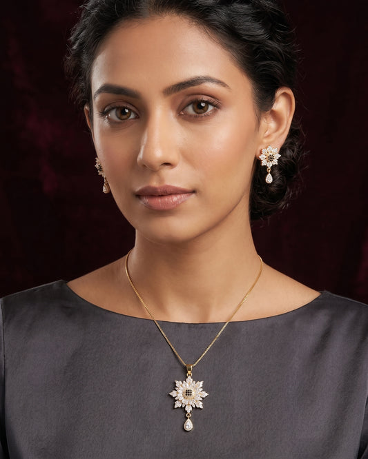 Golden snowflake crystal necklace and earrings set